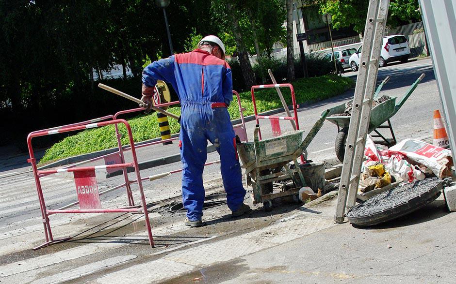 déboucher tuyau pvc Courbevoie