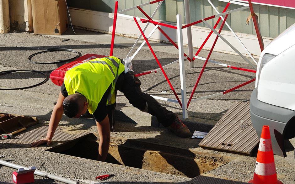comment déboucher une canalisation de wc Courbevoie